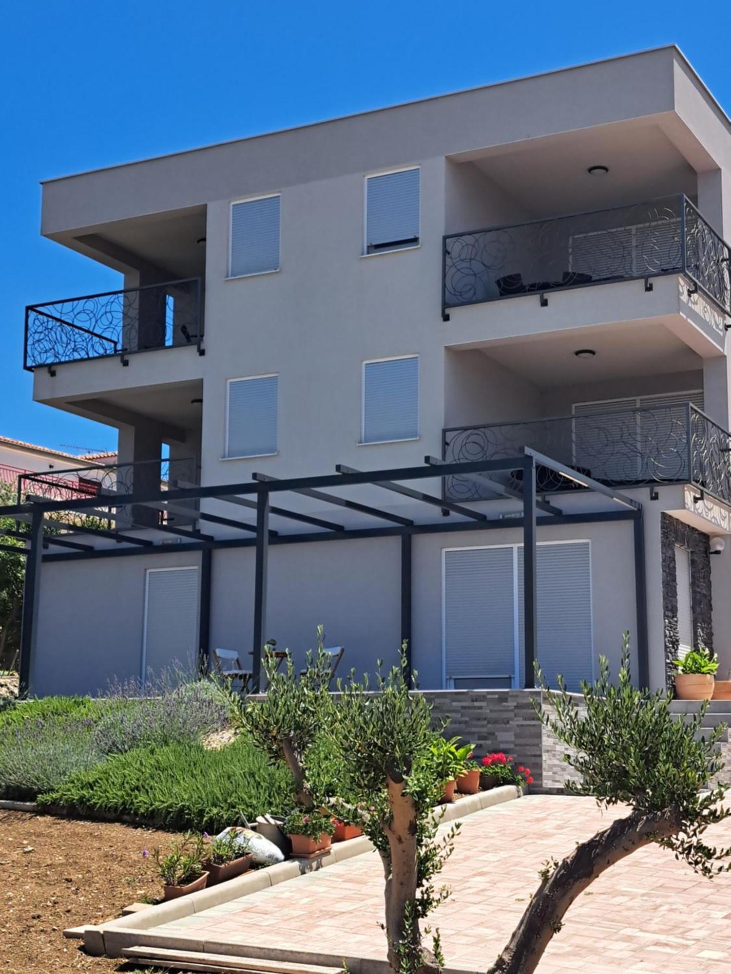 דראגה Oleandra Apartments מראה חיצוני תמונה