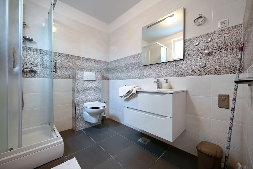 דראגה Oleandra Apartments מראה חיצוני תמונה