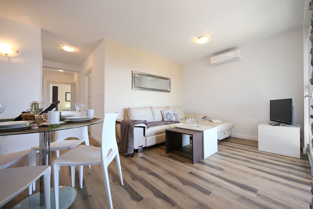 דראגה Oleandra Apartments מראה חיצוני תמונה