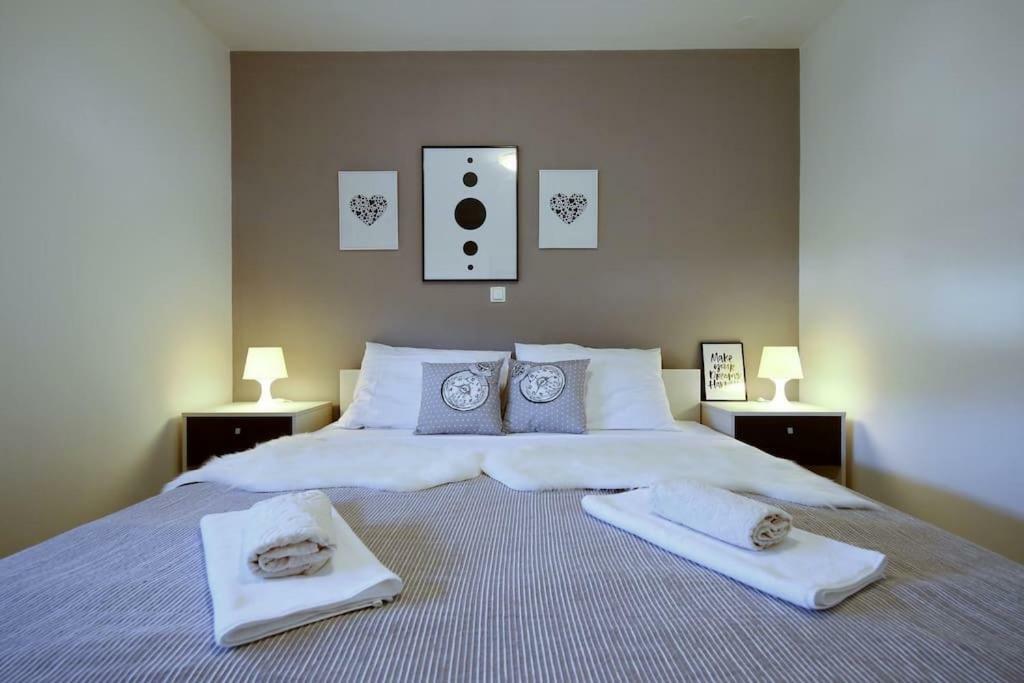 דראגה Oleandra Apartments מראה חיצוני תמונה